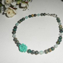 Green gorgonian pearl and rose bracelet on silver clasp