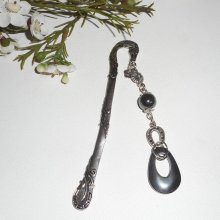 Bookmark with small silver horseshoe and hematite stones