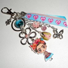 Frida pink and blue bag/keychain jewelry with flowers and ribbons