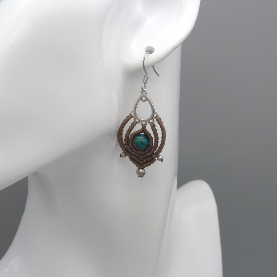 Earrings in hazelnut color micro-macramé with a chrysocolla bead