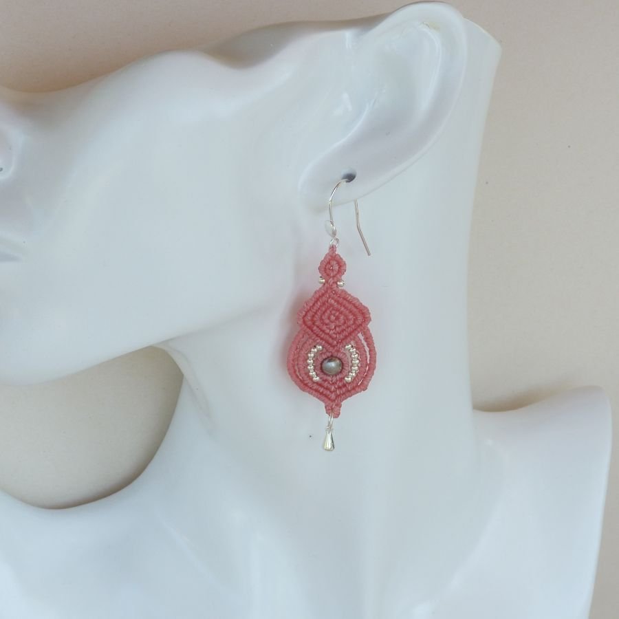Pink micro-macramé earrings with 925 silver hooks