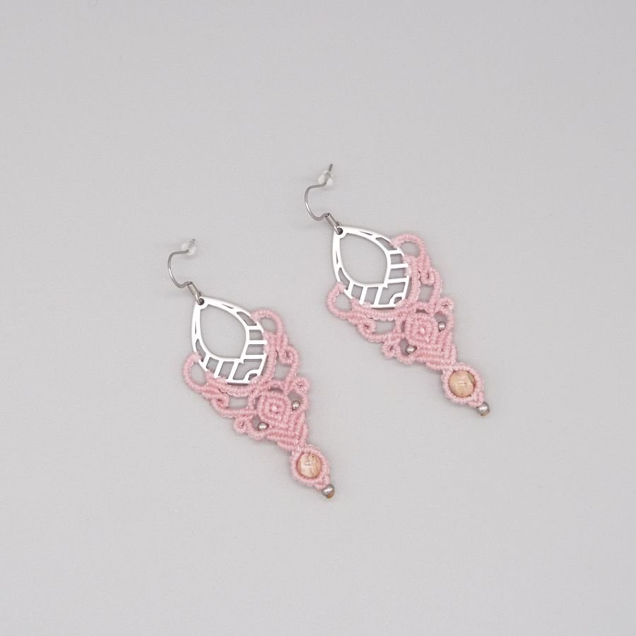 Pink micro-macramé earrings with a rhodochrosite bead
