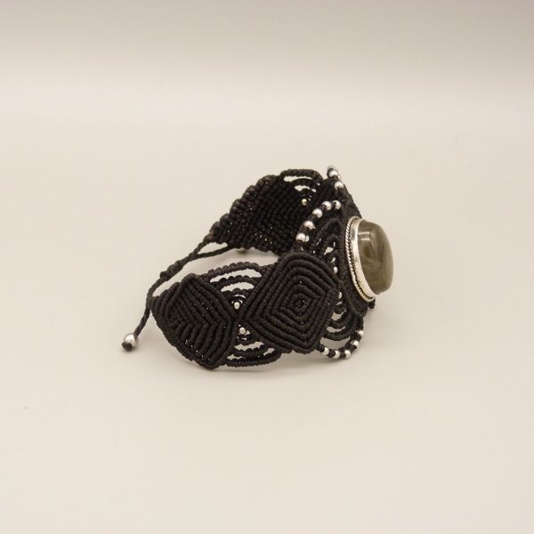 Black micro-macram&eacute; bracelet with a set labradorite