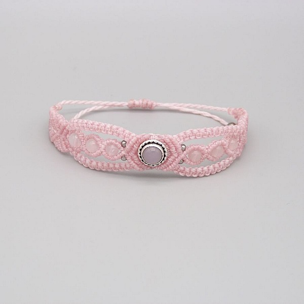 Pink micro-macram&eacute; bracelet with a stone set in pink quartz