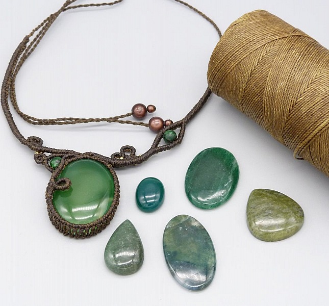 Chocolate brown micro-macram&eacute; necklace with a green gemstone