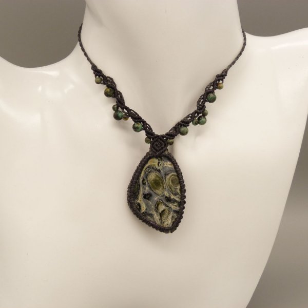 Dark grey micro-macram&eacute; necklace with a kambaba jasper