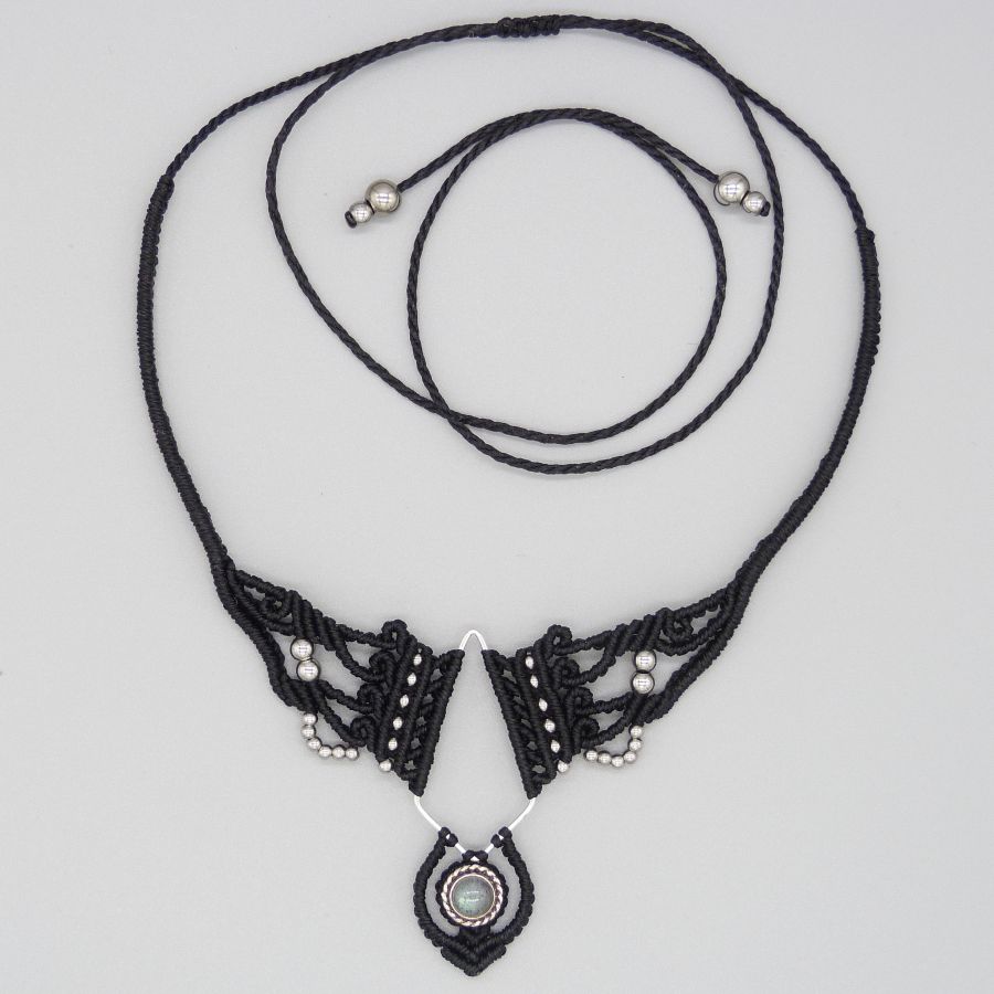Black micro-macramé necklace with a labradorite set