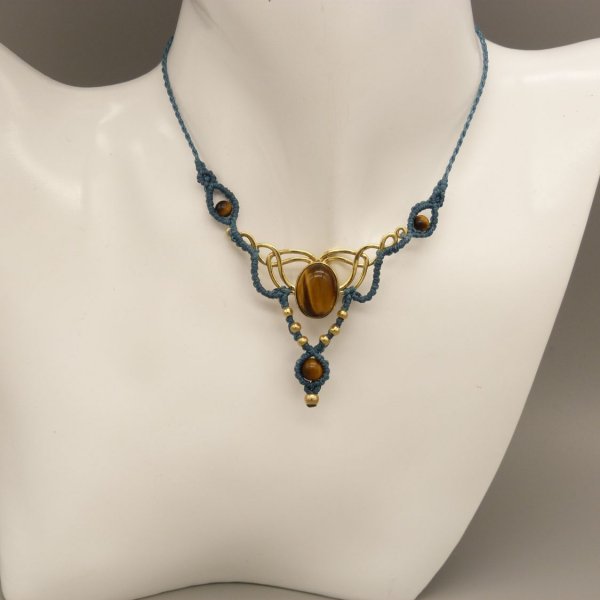 Duck green micro-macram&eacute; necklace with a tiger eye
