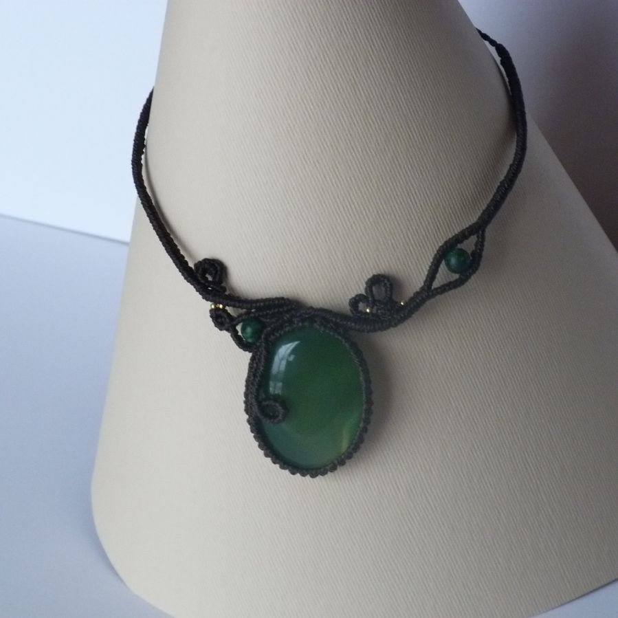 Chocolate brown micro-macramé necklace with a green gemstone