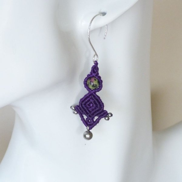Pair of purple micro-macram&eacute; earrings with 925 silver hook