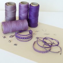 Bijoux en micro-macramé à personnaliser  en 'Nuances de violet' 