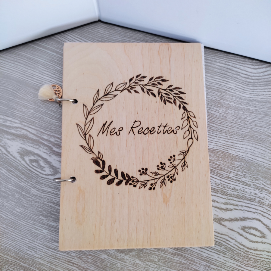 Recipe book, pyrographed wood cover (handmade), customizable