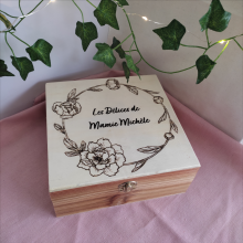 Wooden box, pyrographed and engraved to personalize
