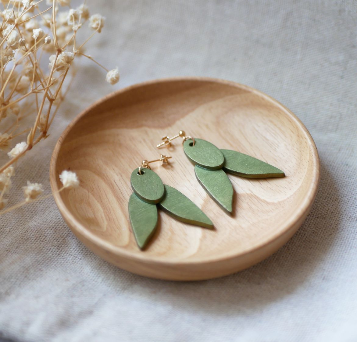 Wooden earrings Cicadas green shiny