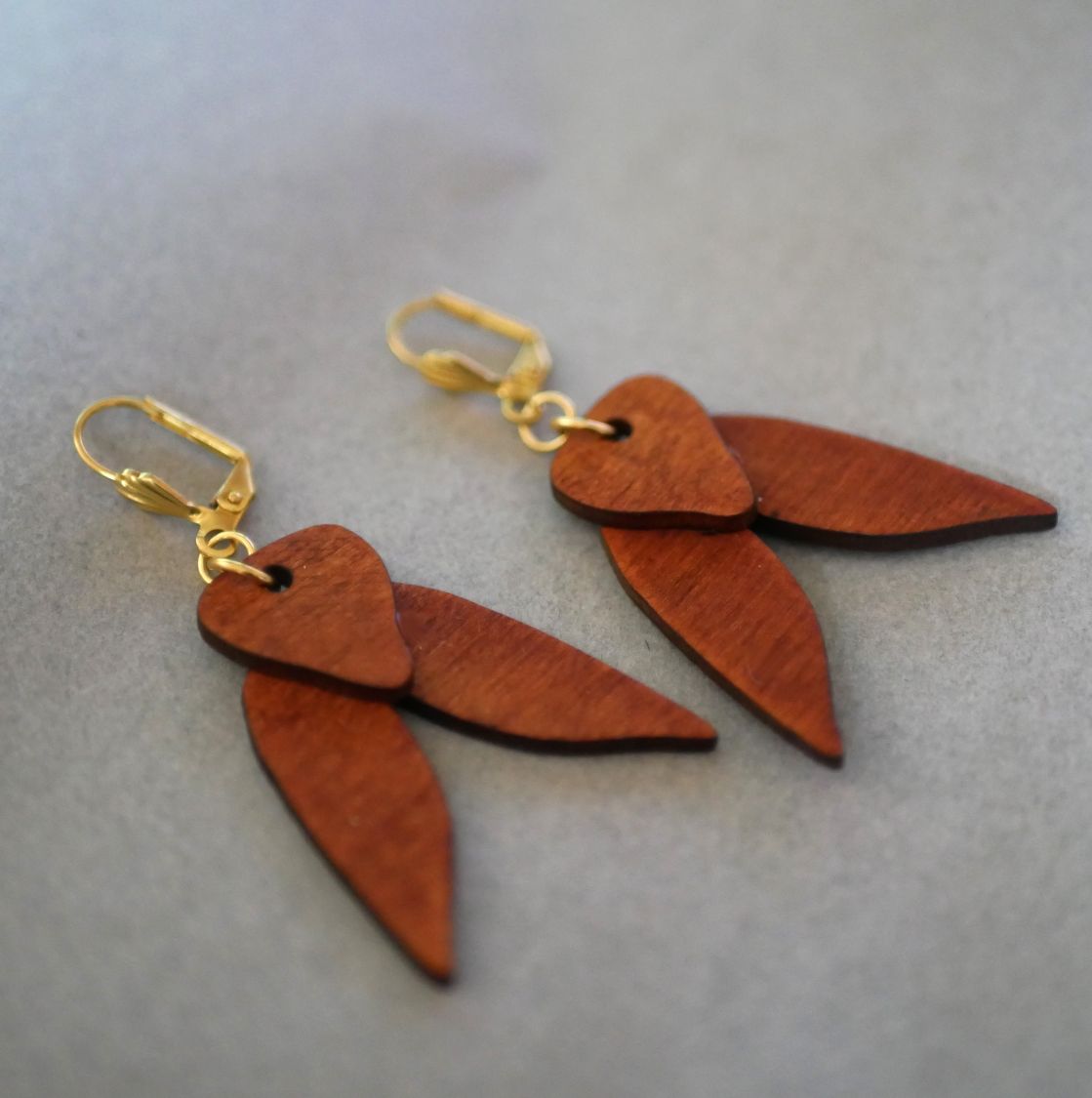 Cicada wood earrings golden cherry