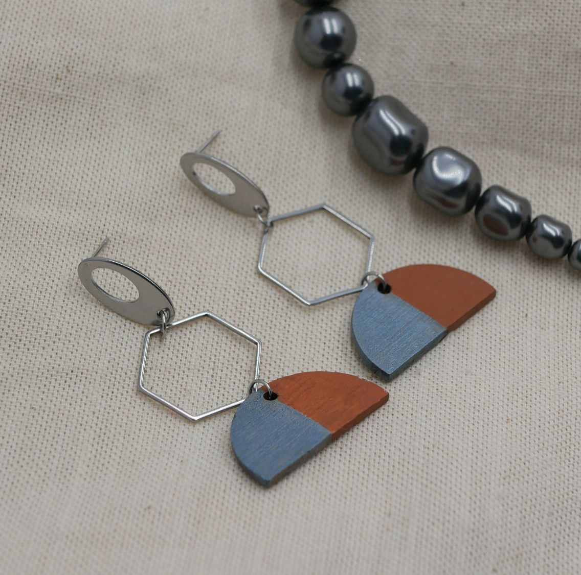 Grey and brown geometric pendant earrings