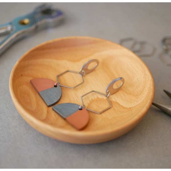 Grey and brown geometric pendant earrings