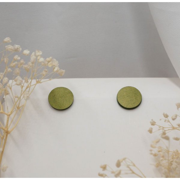 Round wooden earrings painted in green metallic effect