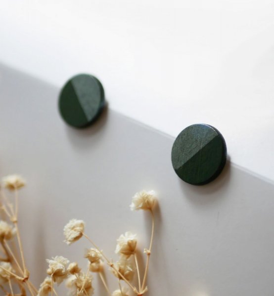 Round wooden earrings painted dark green and gray metallic effect