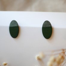Oval earrings in wood painted in green and grey duo metallic effect