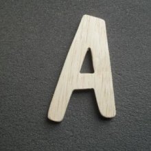 Wooden letter model DOM CASUAL