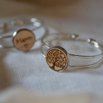 Bracelet with wood cabochon to personalize and silver plated metal