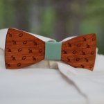 Wooden bow tie with engraved mini design to personalize made in France