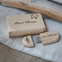 Clé Usb 128 Go 3.0 dans coffret personnalisé bois clair d'érable