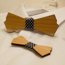 Wooden bow tie set for men and brooch for women to personalize