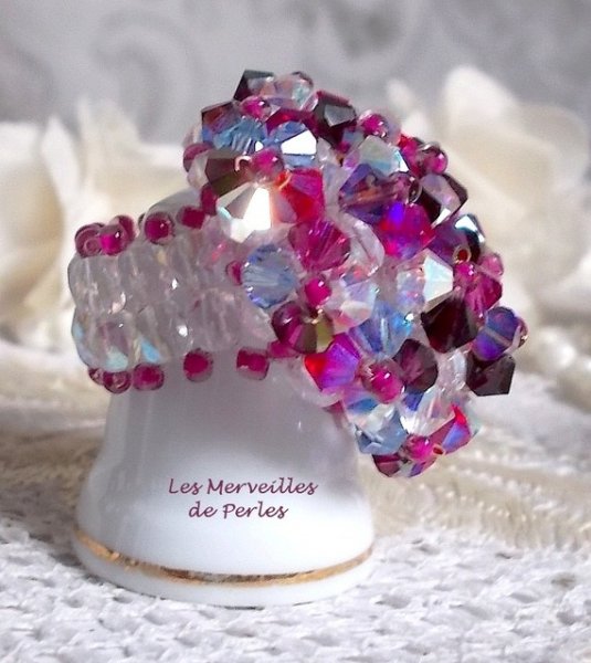 Pink prickly ring with facets and spinning tops in Swarovski crystal