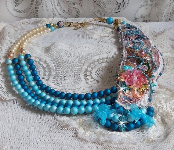 Eternal Blue necklace embroidered with Swarovski crystals 