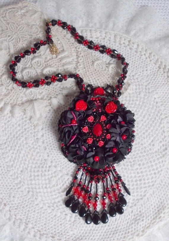 Midnight in Paris necklace embroidered with Swarovski crystals, resin roses, rocailles and black daggers