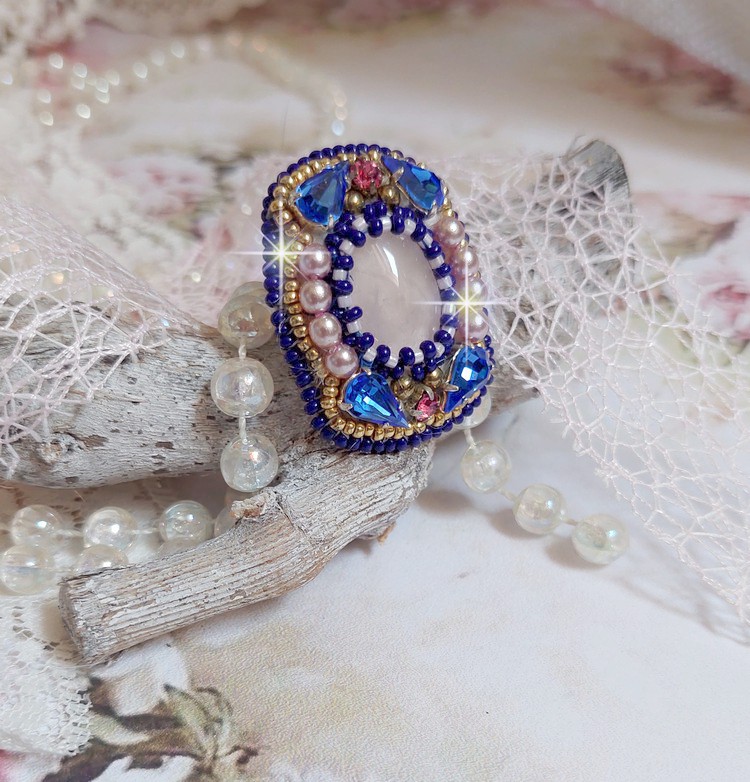 Amazon Gabrielle ring embroidered with Quartz and Swarovski crystals