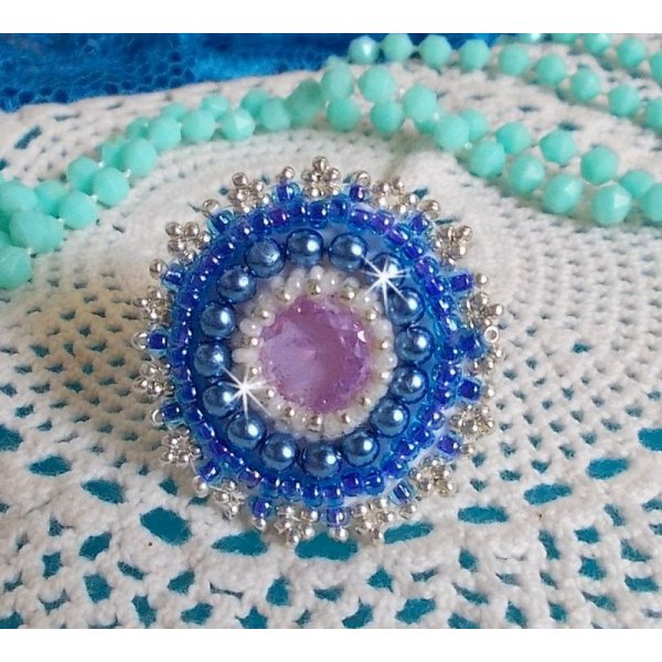 Azure ring embroidered with Swarovski crystals and pearls