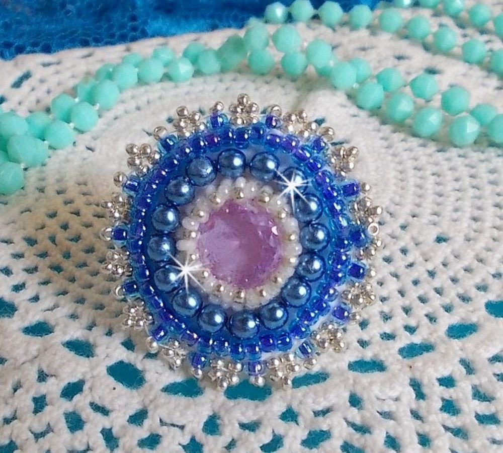 Azure ring embroidered with Swarovski crystals and pearls