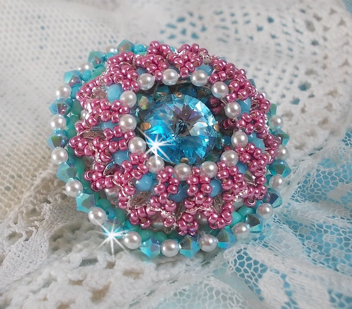 Beauty Alicia Blue ring embroidered with Swarovski crystals, ivory pearls and seed beads