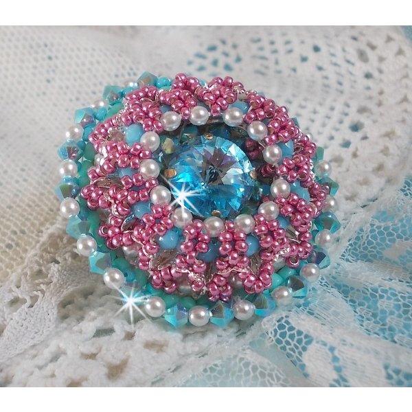Beauty Alicia Blue ring embroidered with Swarovski crystals, ivory pearls and seed beads