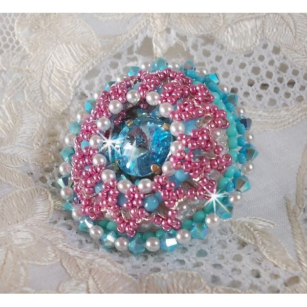 Beauty Alicia Blue ring embroidered with Swarovski crystals, ivory pearls and seed beads