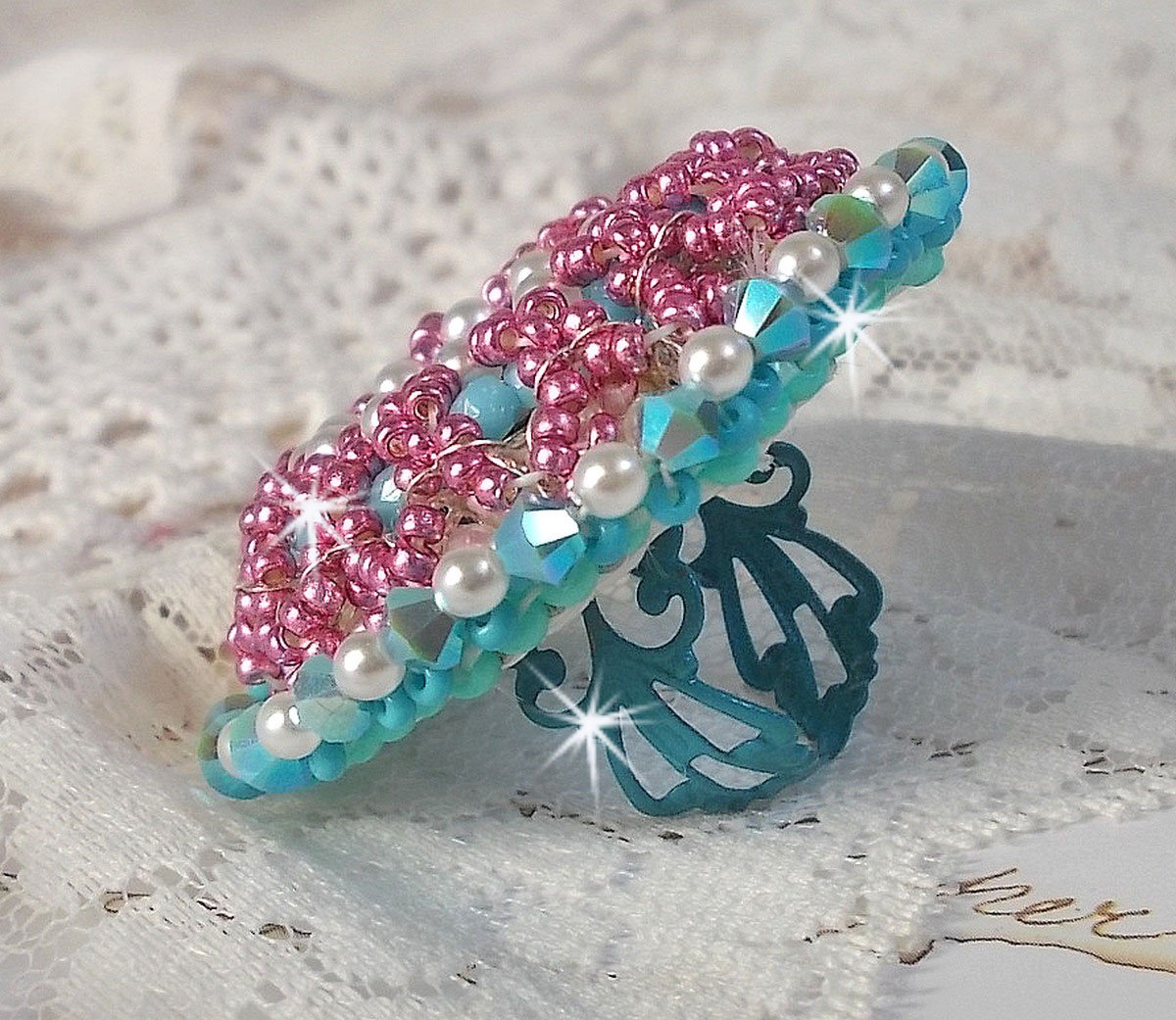 Beauty Alicia Blue ring embroidered with Swarovski crystals, ivory pearls and seed beads