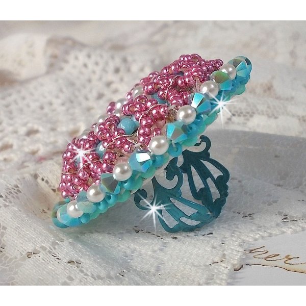 Beauty Alicia Blue ring embroidered with Swarovski crystals, ivory pearls and seed beads