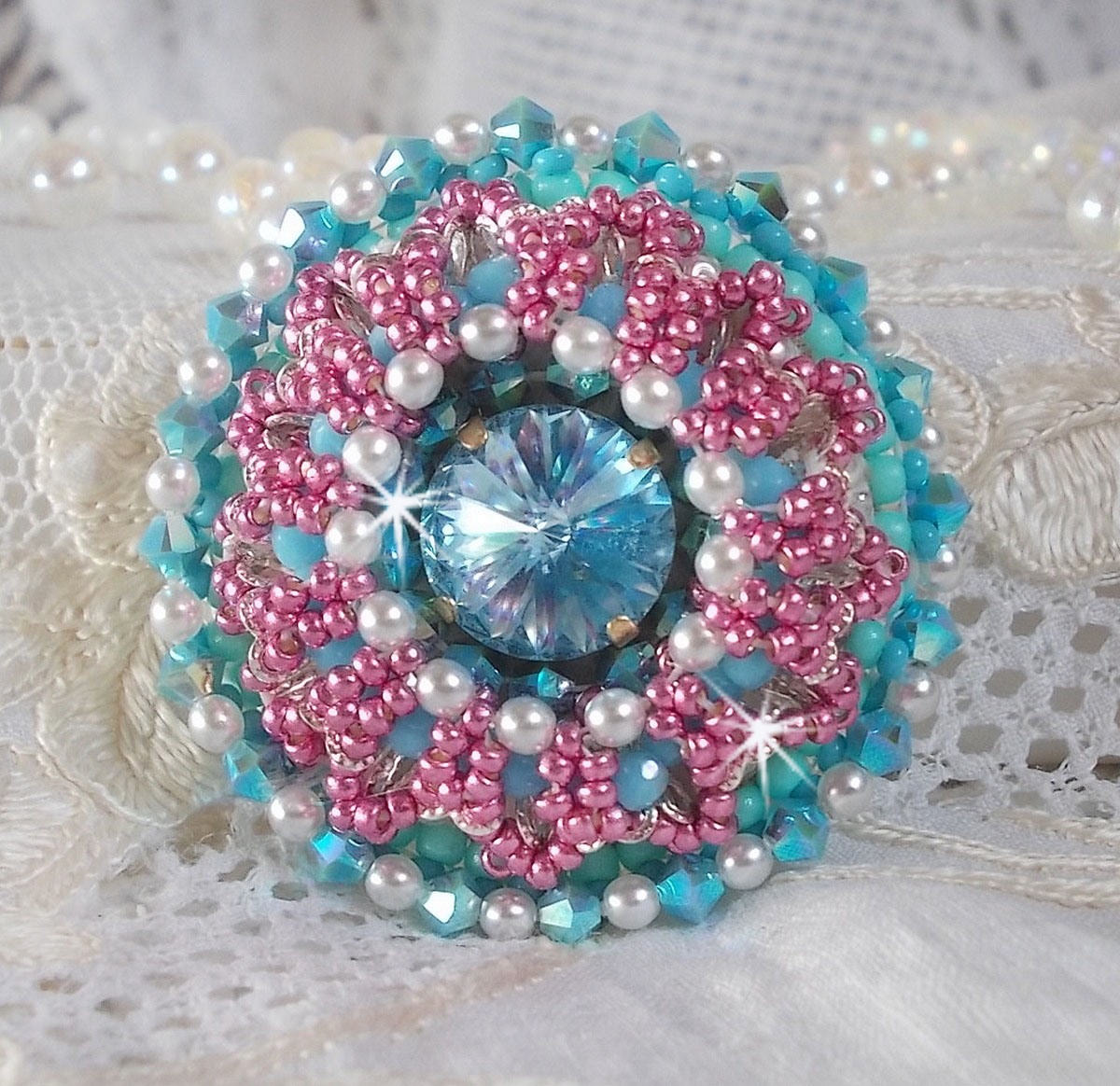 Beauty Alicia Blue ring embroidered with Swarovski crystals, ivory pearls and seed beads