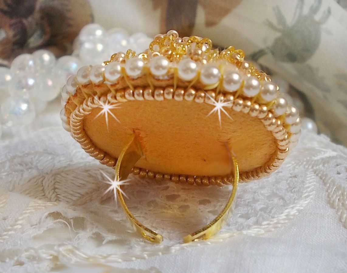 Buttercup ring embroidered with a Swarovski crystal and yellow DMC cotton