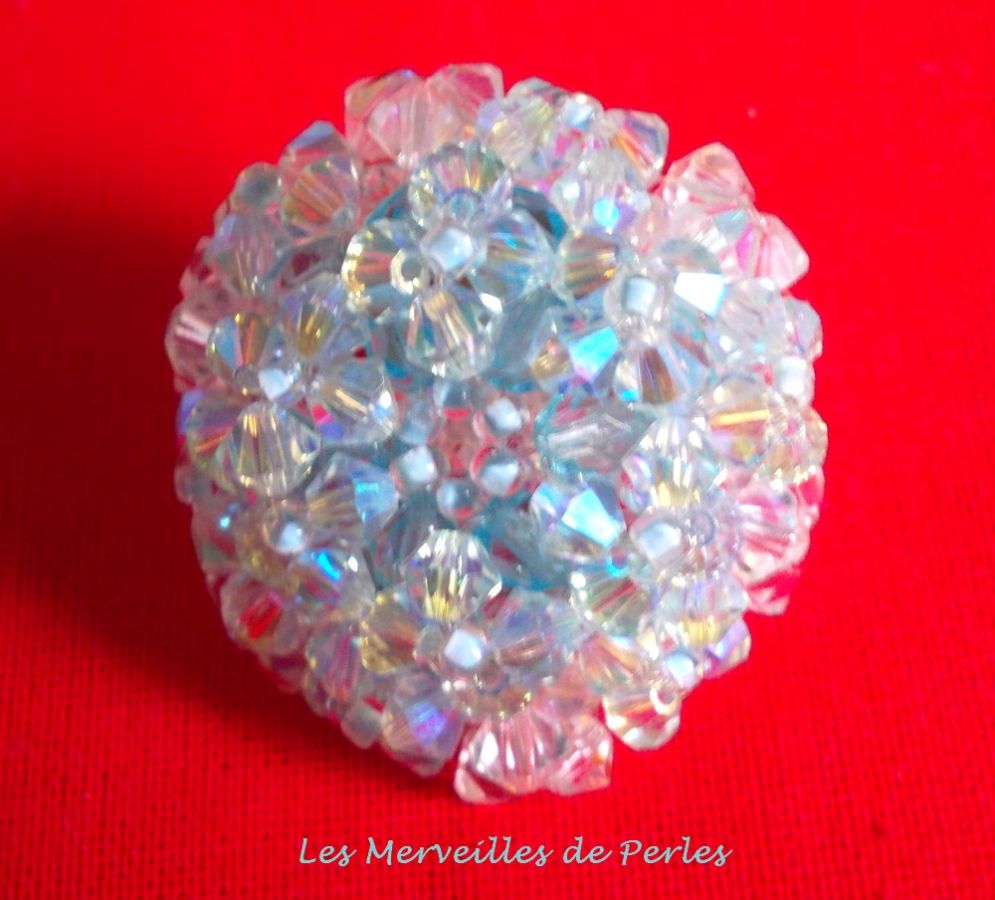 Ring Crystal Blue with facets and spinning tops in Swarovski crystal