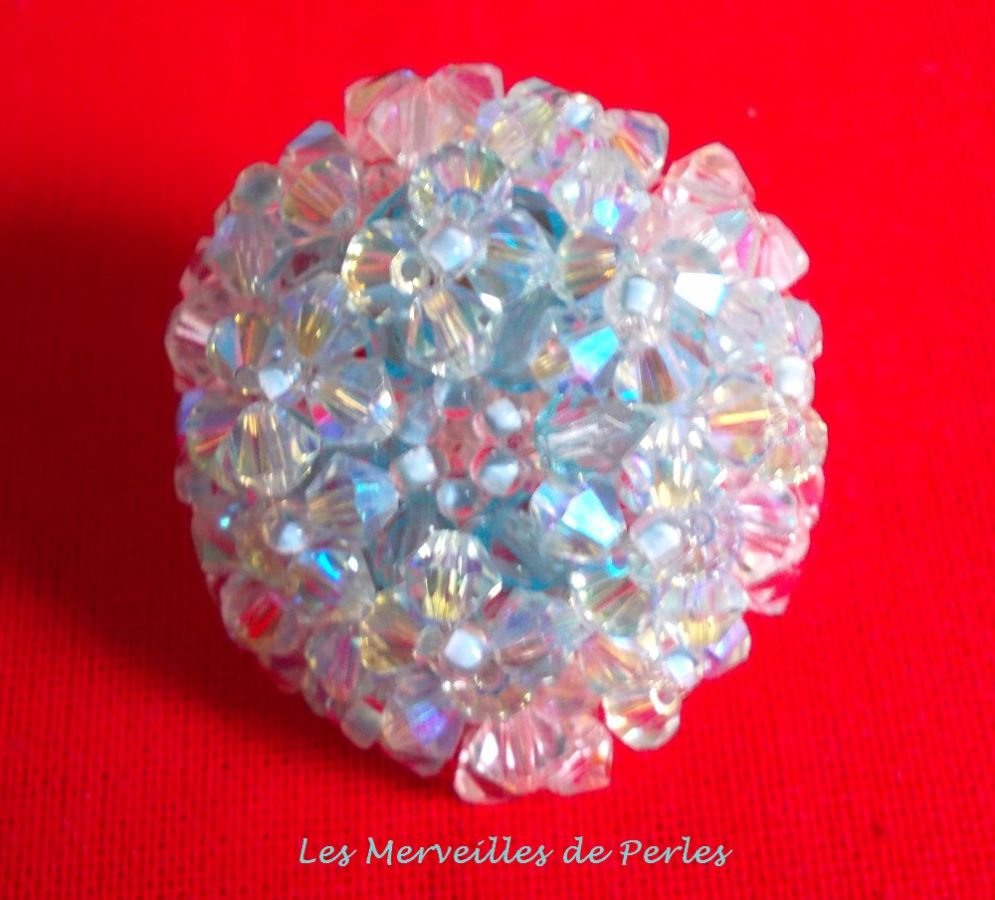 Ring Crystal Blue with facets and spinning tops in Swarovski crystal