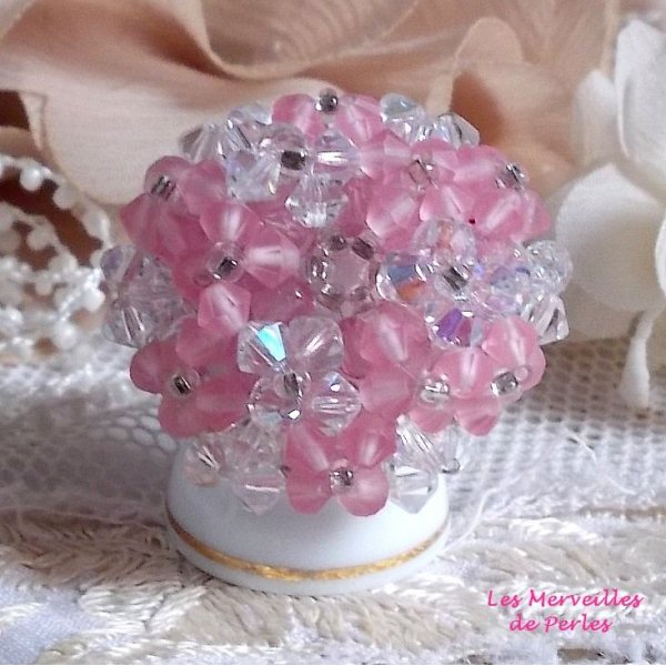 Sparkling Pink Ring with facets and spinning tops in Swarovski crystal