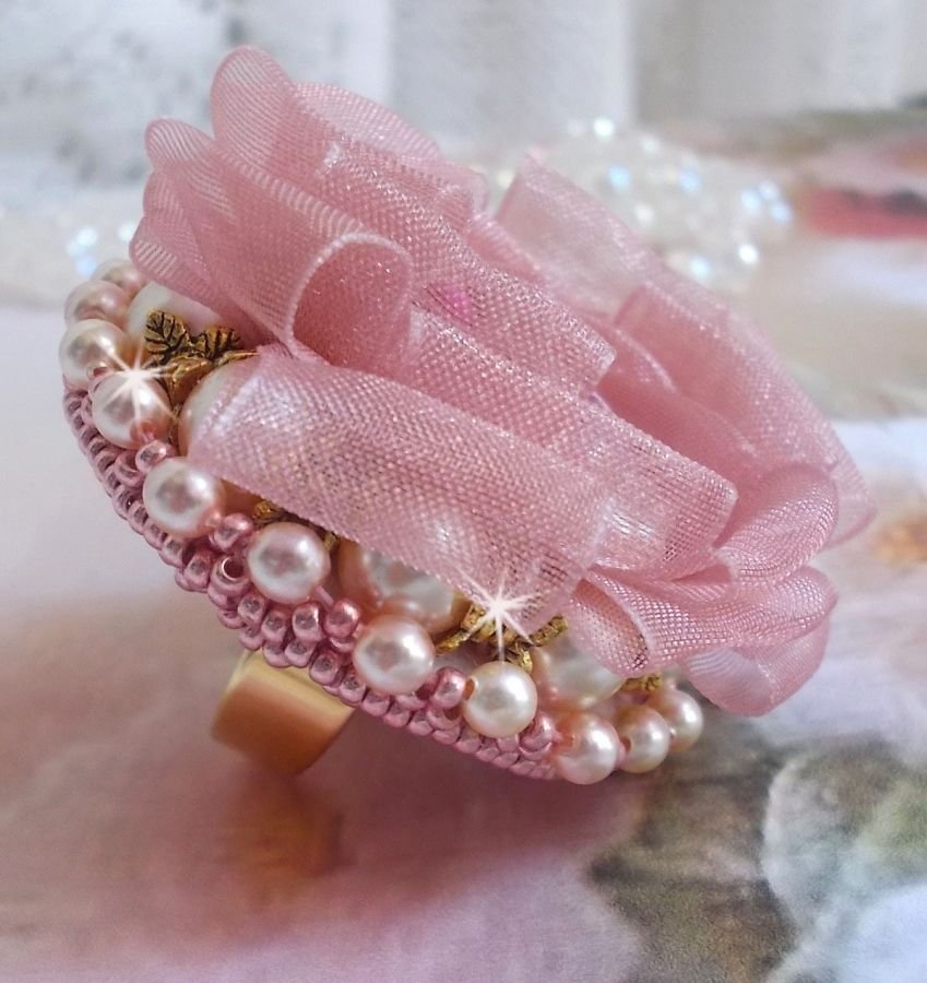 Douceur Poudrée Haute-Couture ring created with very fine lace, Old Rose Antique Organza ribbon, Swarovski crystals and Miyuki seed beads.