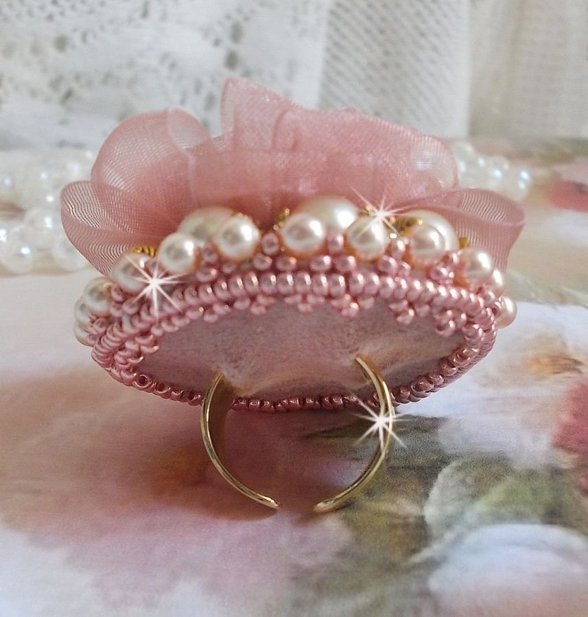 Douceur Poudrée Haute-Couture ring created with very fine lace, Old Rose Antique Organza ribbon, Swarovski crystals and Miyuki seed beads.