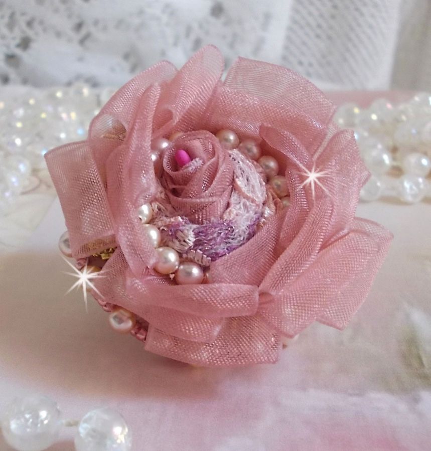 Douceur Poudrée Haute-Couture ring created with very fine lace, Old Rose Antique Organza ribbon, Swarovski crystals and Miyuki seed beads.