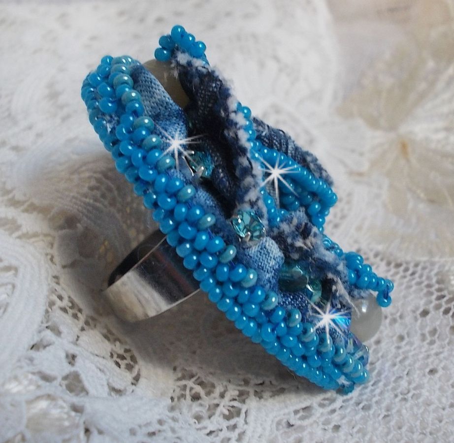 Far West ring all in denim embroidered with semi-precious beads Sodalite, Jade and other beads