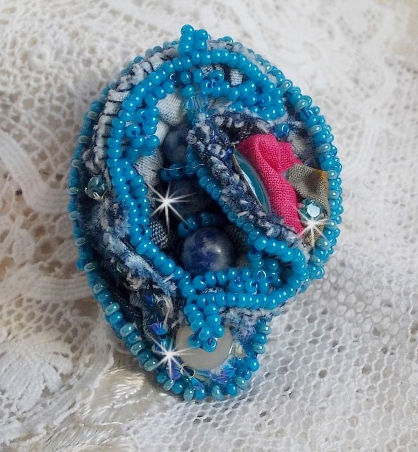 Far West ring all in denim embroidered with semi-precious beads Sodalite, Jade and other beads